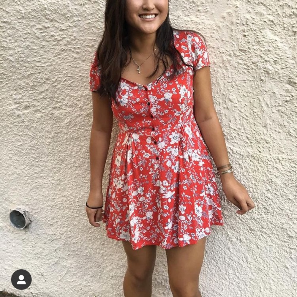 Forever 21 Cap-Sleeve Red Floral Dress